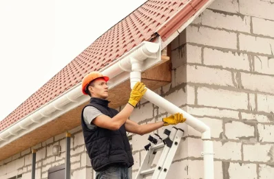 Pose et remplacement de gouttières à Hannappes